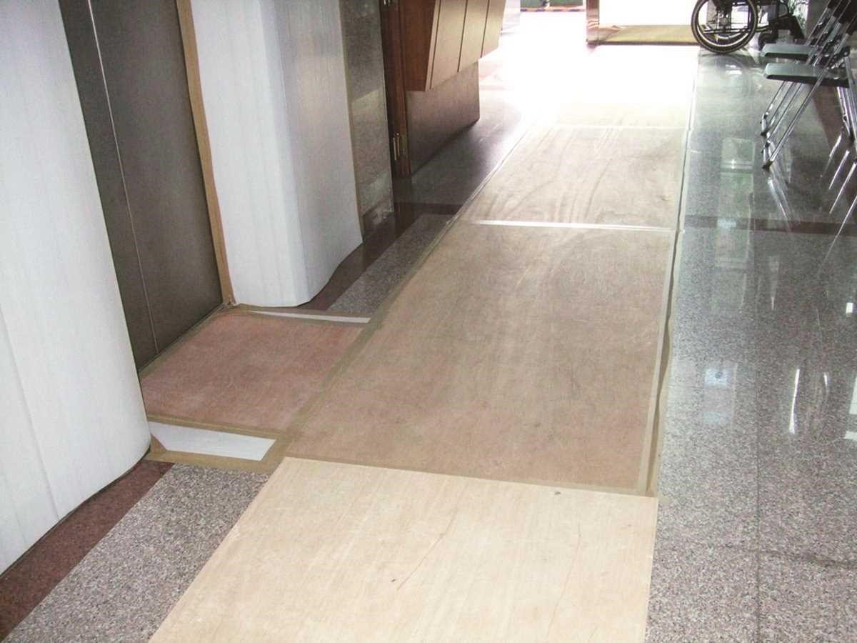 保護工程是裝修工程的第一步，在所有施工工程進行前，